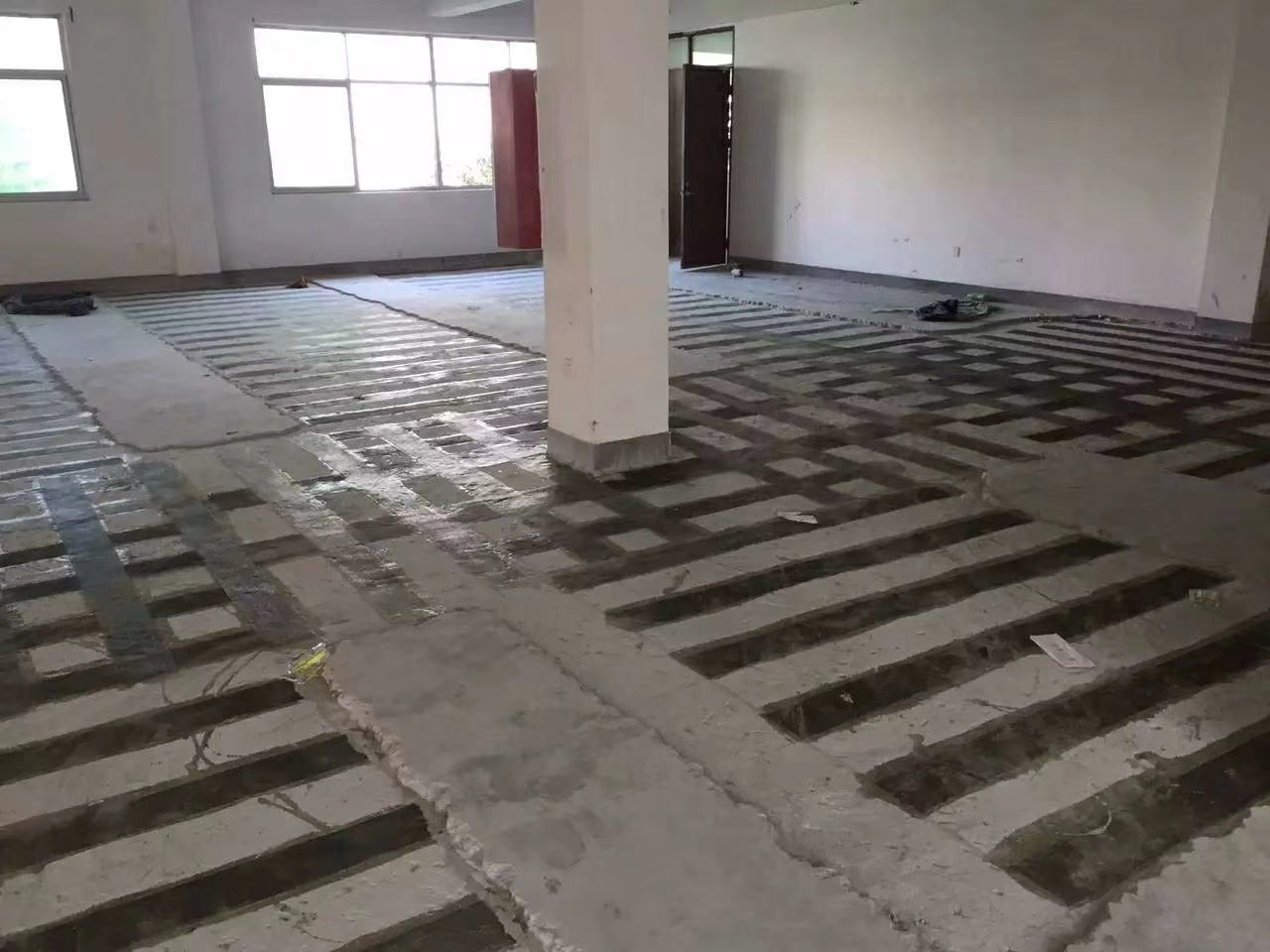 罗定楼板开裂加固方法分享
